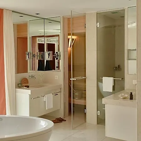 Hotel Grand