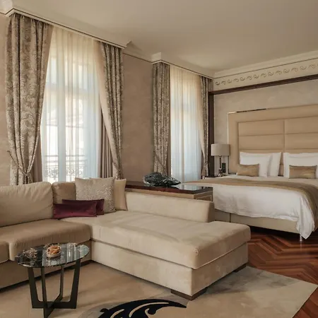 Hotel Grand