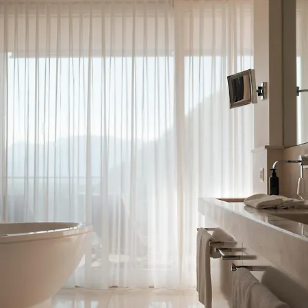 Grand Hotel 5*