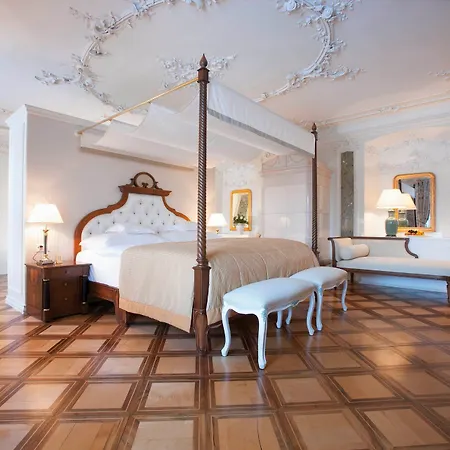 Hotel Grand 5*
