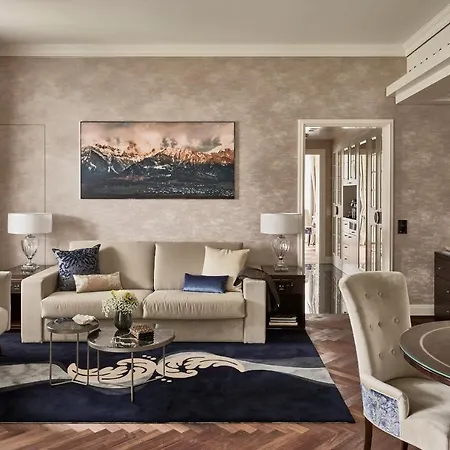 Grand Hotel 5*