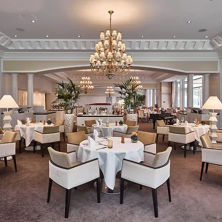 Grand Hotel