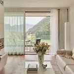 Grand Hotel 5*